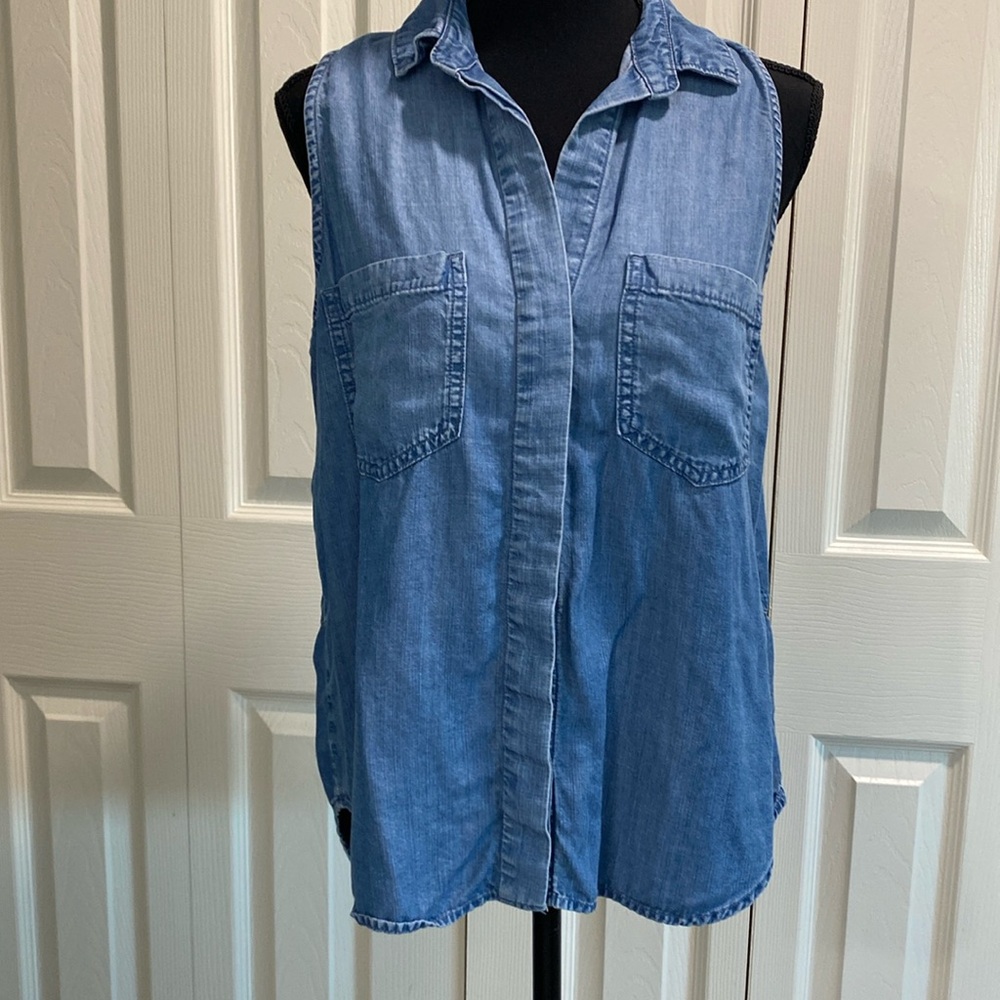 Anthropologie Cloth & Stone sleeveless denim top